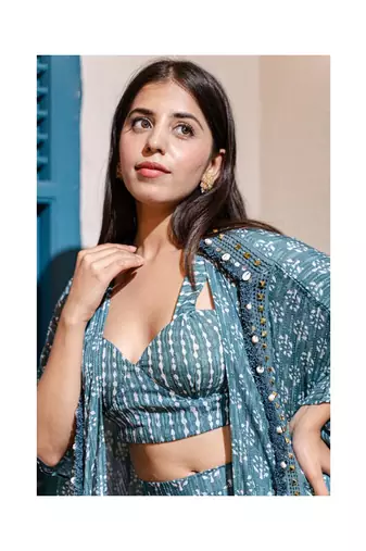 Printed Fusion Set With Cape In Blue