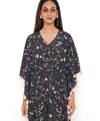 Black Forest Print Art Crepe Kaftan With Tassels 5