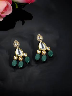 Green pearl earrings 2