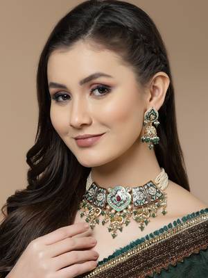 Green pearl earrings 1