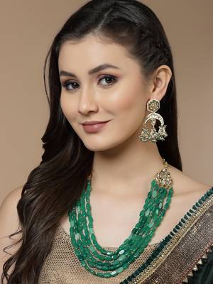 Green zircon   necklaces 1