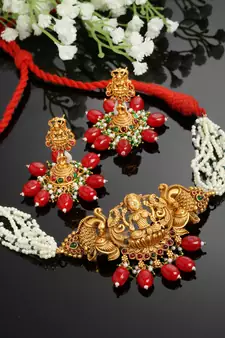 Red pearl necklace-sets