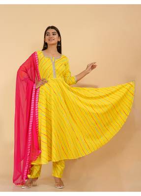 Shri Krishna Fabric INDI Lehriya Stripe Printed Anarkali Kurti With Pant & Dupatta Set 1