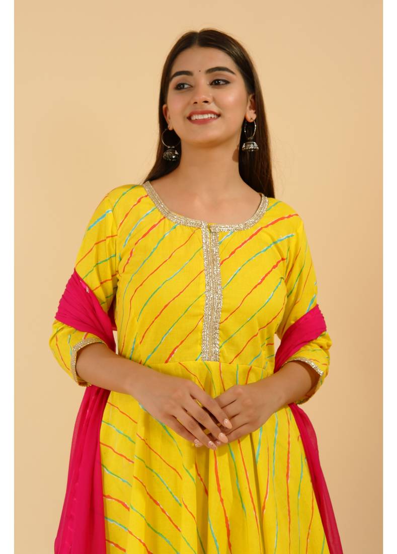 Shri Krishna Fabric INDI Lehriya Stripe Printed Anarkali Kurti With Pant & Dupatta Set