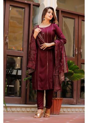 Shri Krishna Fabric Women's Rayon Wine Kurti With Pant & Dupatta Set 3