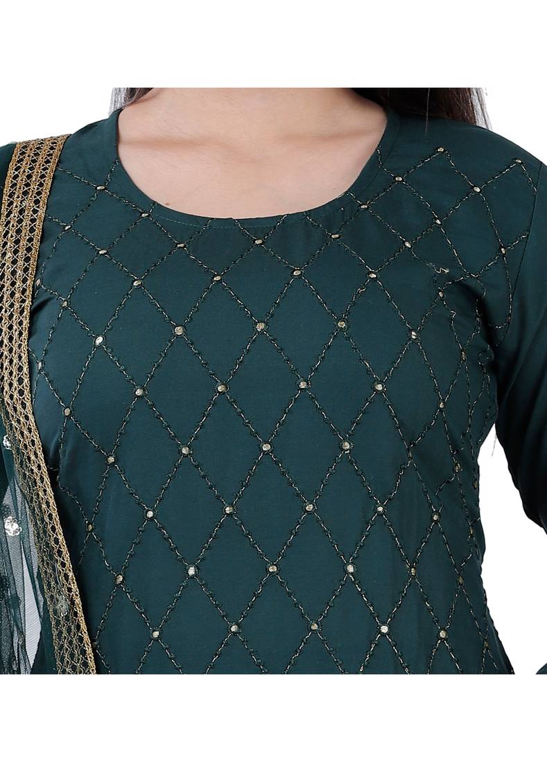 Shri Krishna Fabric Women's Rayon Embellished A-Line Kurti With Palazzo 7 Dupatta Set