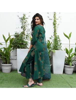 Shri Krishna Fabric Jaipuri Gold Printed A-Line Kurti With Palazzo & Dupatta Set 2