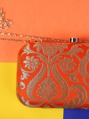 Pink Traditional Clutch Box With Chain Strap 3