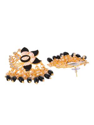Black earrings 4