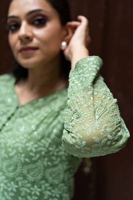 Weavllite Women's Green  Georgette Chikankari Kurta 4