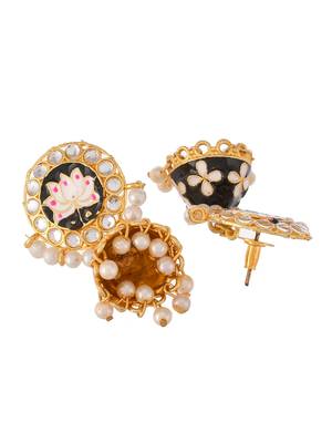 Black earrings 4
