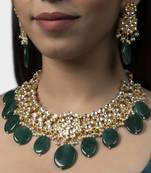 Gold Plated Kundan Necklace Set With Mangtika