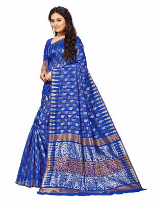 Blue Embroidered Cotton Saree With Blouse 2