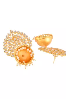 Gold earrings
