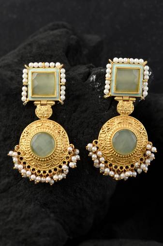 Gold earrings