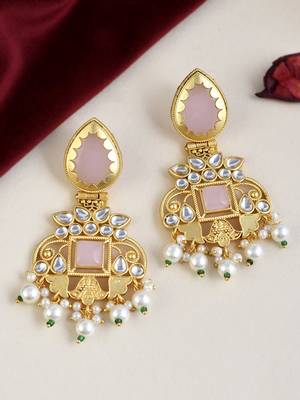 Gold earrings 1