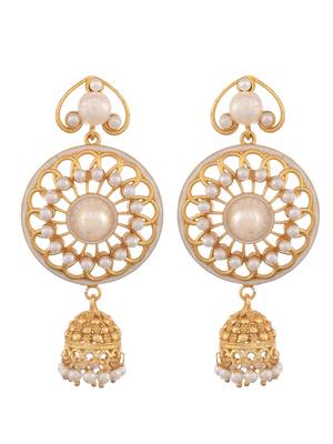 Gold earrings 3