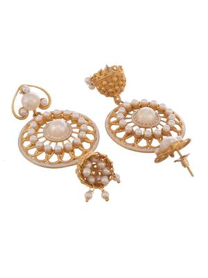 Gold earrings 4