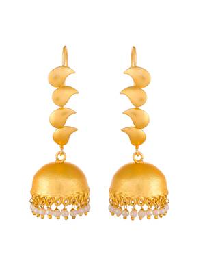 Gold earrings 3