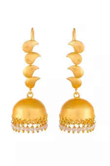 Gold earrings