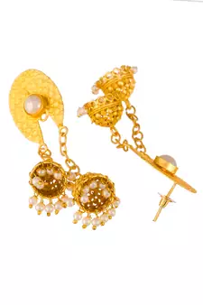 Gold earrings