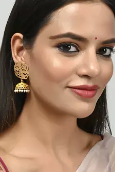 Gold earrings