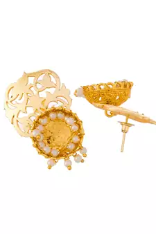 Gold earrings