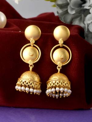 Gold earrings 1