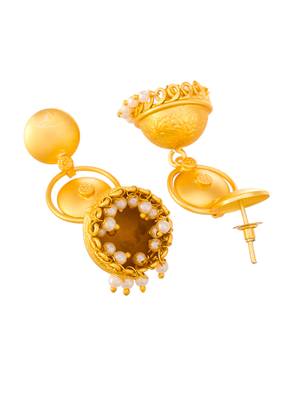 Gold earrings 4