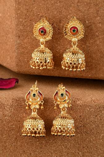 Gold earrings