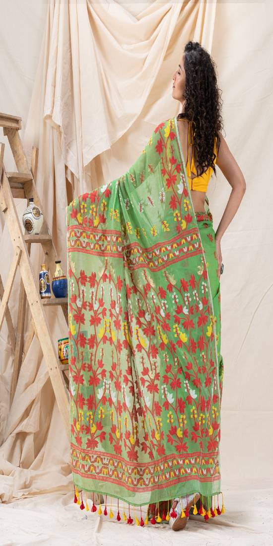Traditional Green Soft Dhakai Jamdani Saree Without Blouse