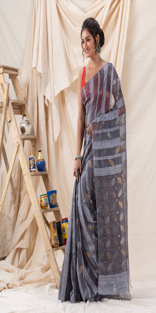 TraditionalSilver Grey Soft Matka Silk Jamdani Saree