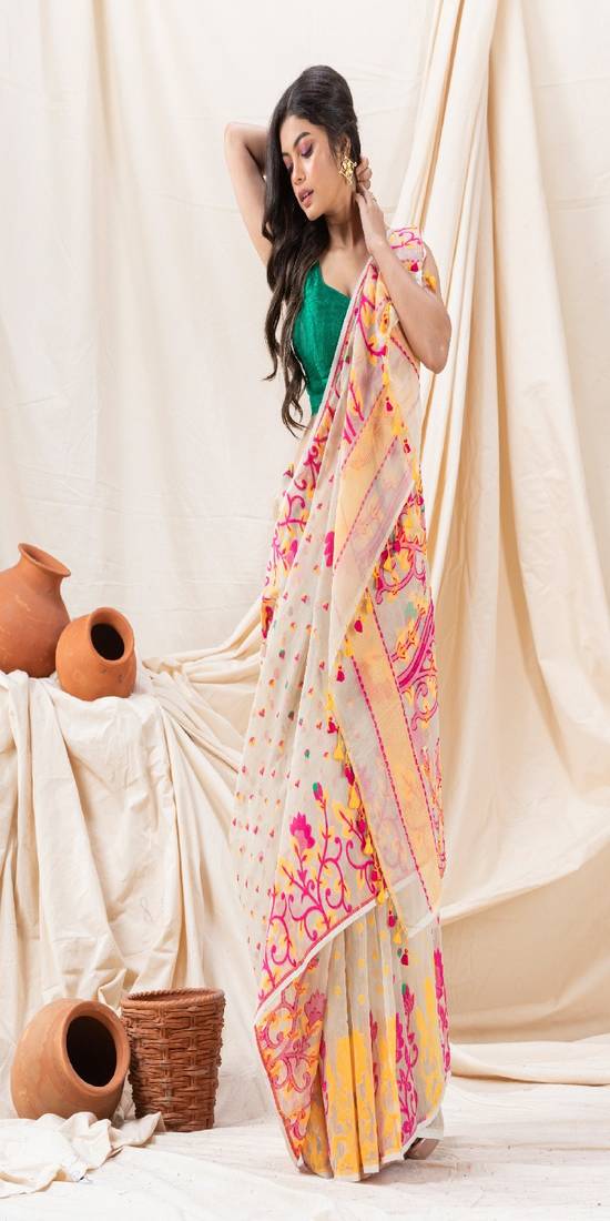 Traditional Tan Flower Cotton Blend Soft Dhakai Jamdani Saree