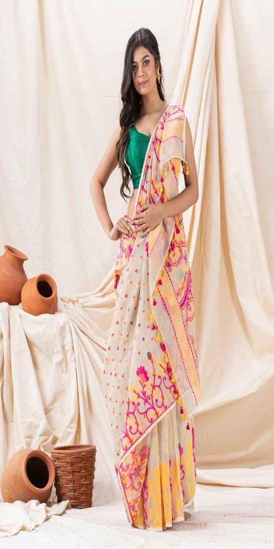 Traditional Tan Flower Cotton Blend Soft Dhakai Jamdani Saree