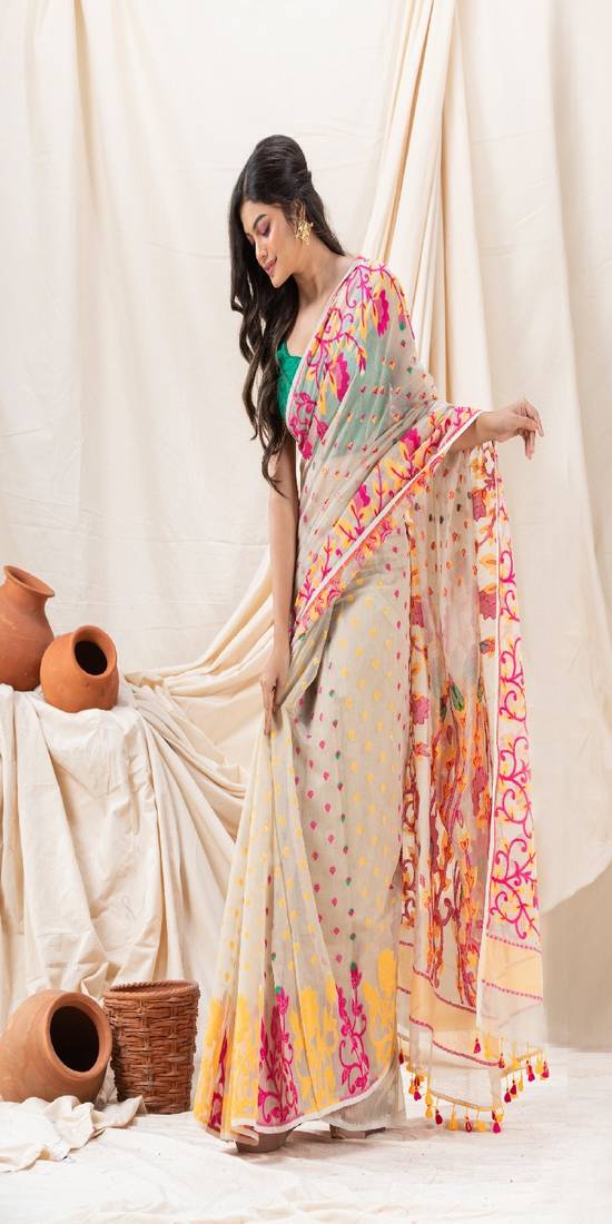 Traditional Tan Flower Cotton Blend Soft Dhakai Jamdani Saree