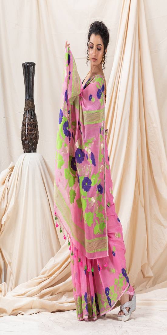 Traditional Pink Flower Soft Dhakai Jamdani Saree Without Blouse