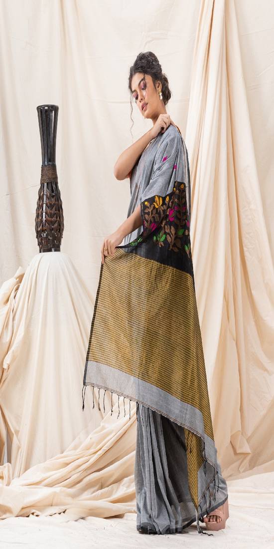 Traditional Silver Grey Soft Cotton Jamdani Saree