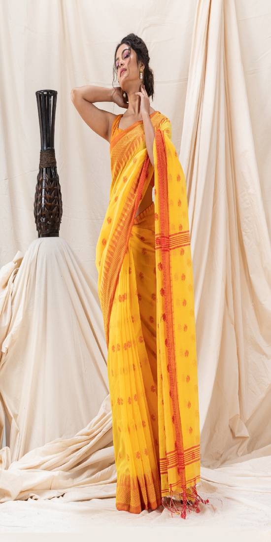 Traditional Yellow Cotton Blend Handloom Saree