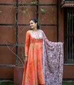 Weavllite Women's Orange  Silk Blend Abstract Kurta Set
