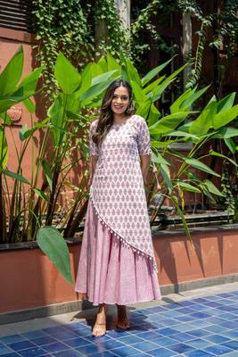 Weavllite Women's White  Pure Cotton Block printed Kurta 1