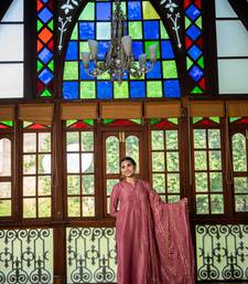 Weavllite Women's Mauve  Chinon Solid/Plain Kurta set