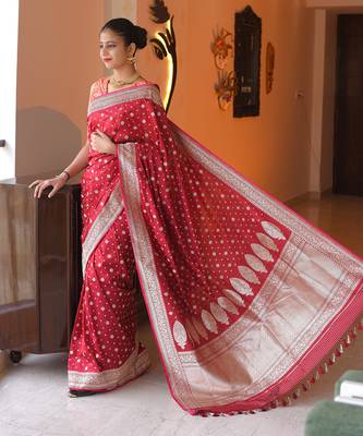 Kataan Benarasi Silk Saree With Kadua Weave 2