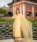 Weavllite Women's Yellow  Viscose Blend Embroidered Kurta set