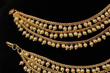 Designer 3 Line Pearl Earchain or kan chain Ear Support Earrings pearl hair accessories 2