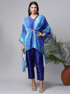 Royal-blue printed crepe kaftans 1