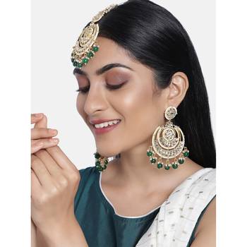Gold Plated Traditional Big Kundan & Pearl Chandbali Earrings with Maang Tikka Set for Women/Girls  1