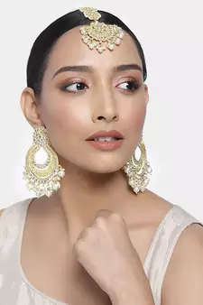 with Stunning Matte Finish Big Kundan & Faux Pearl Bridal Chandbali Earrings with Maang Tikka Set for Women