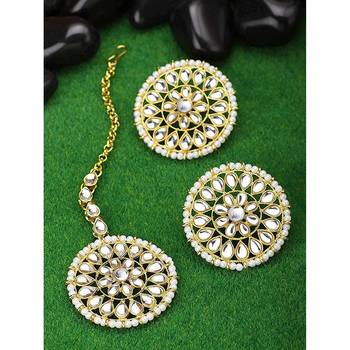 Traditional Kundan Pearl Royal Round Earring Maang Tikka Set Indian Traditional Jewellery for Women  1