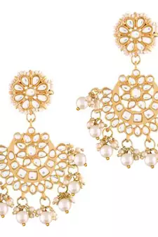 with Stunning Matte Finish Traditional Kundan & Faux Pearl Chandbali Earrings with Maang Tikka Set 