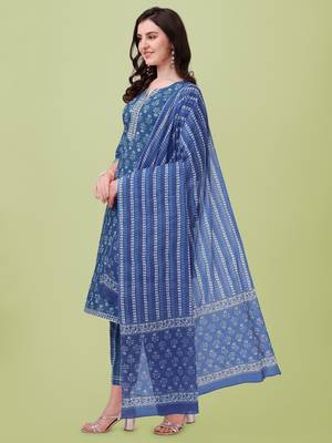 Navy Blue White Jaipuri Printed Gotta Patti Kurta With Pant and Dupatta Set  2